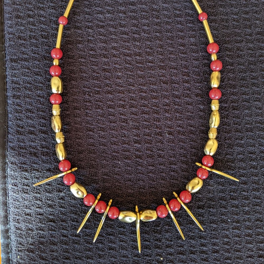 Red Necklace with gold plated beads: reproduction of pre-columbian jewelry